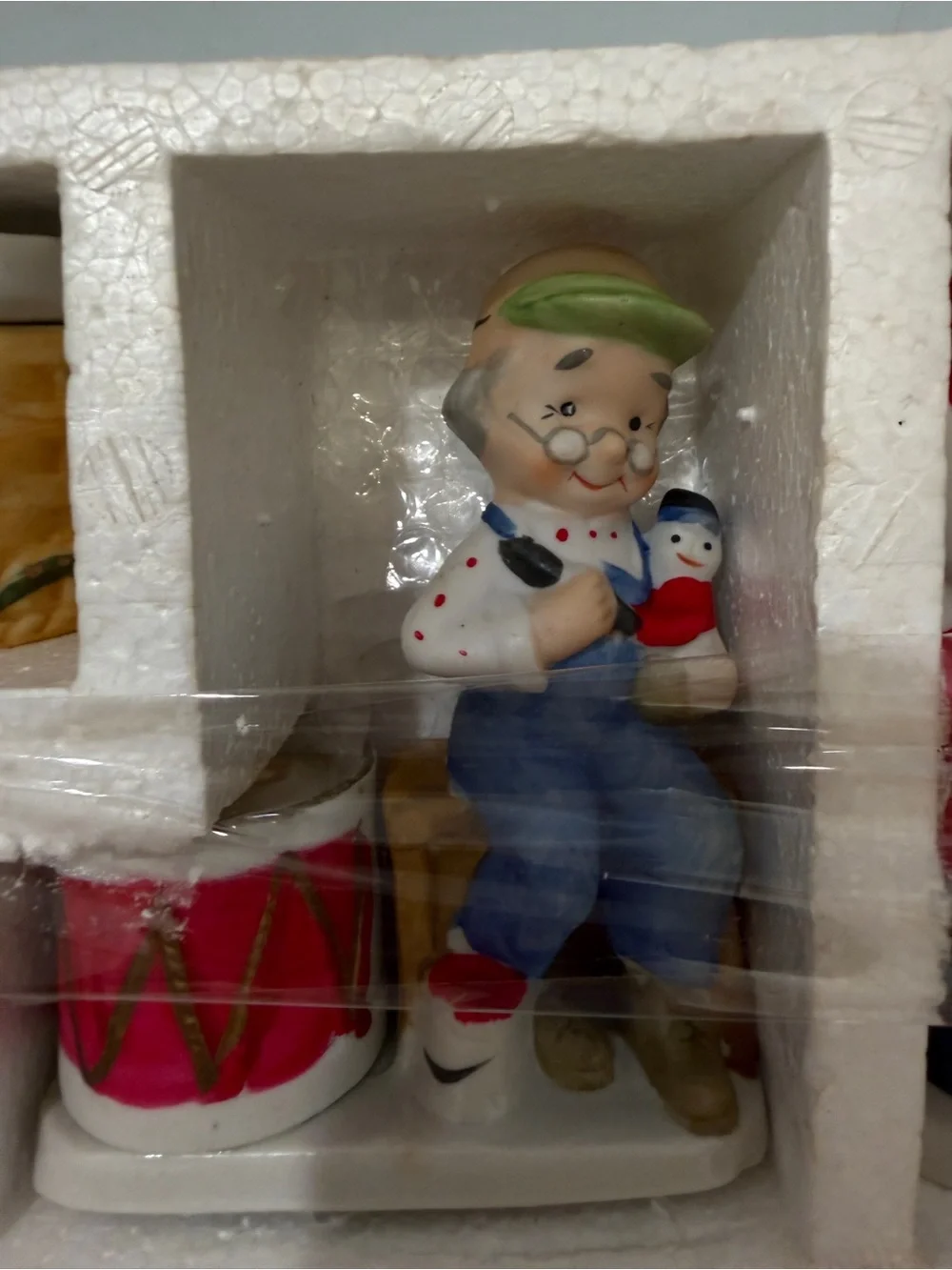 Vintage Jasco 1978 Christmas Lovekins Ceramic Votice & Figurine Set of 8